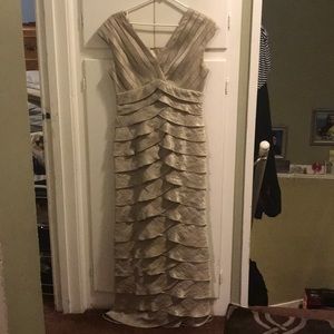 Adriana Papell dress 55” long excellent condition